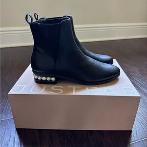 JustFab Elegant Black Ankle Boots with Pearl Detail